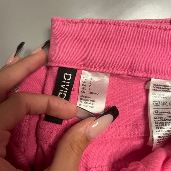 H&M Divided 🎀 Pink Baggy Straight Jeans, US 2 - Picture 2 of 2
